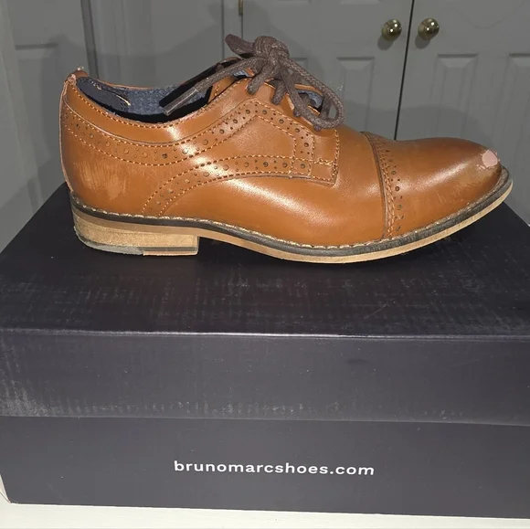 Bruno Marc | Boy's Tan Dress Shoes - Picture 2 of 6